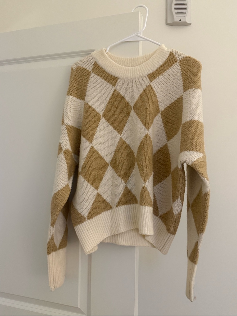 Abercrombie & Fitch Tan & Cream Argyle Sweater